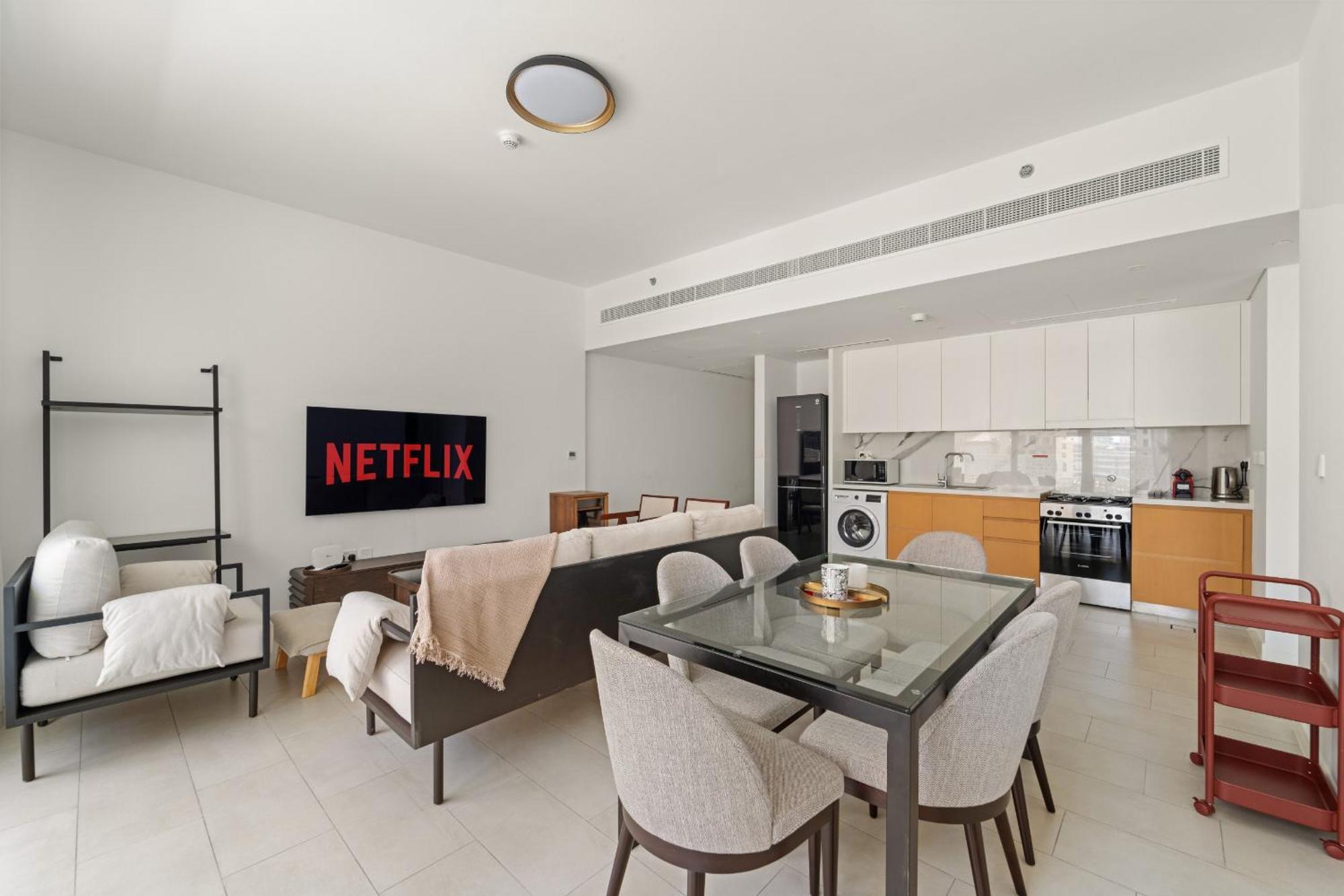 Vayk - Elegant 1br With Access